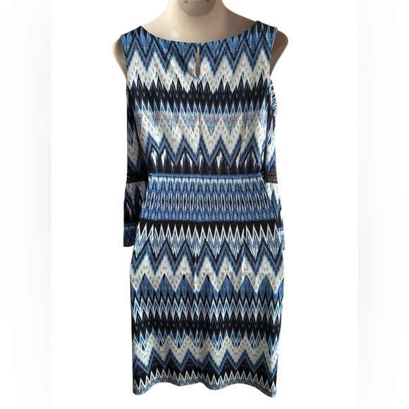 Eliza J Elegant Chic Cold Shoulder Blue and White Geometric Print Dress 14 - Picture 3 of 13